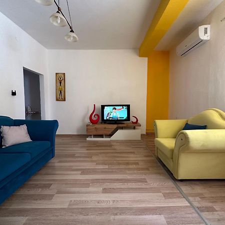 Vollga Apartment ドゥラス エクステリア 写真